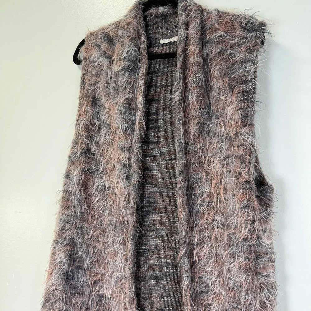 Bryn Walker Textured Knit‎ Vest in Gray and Peach Sz XL
